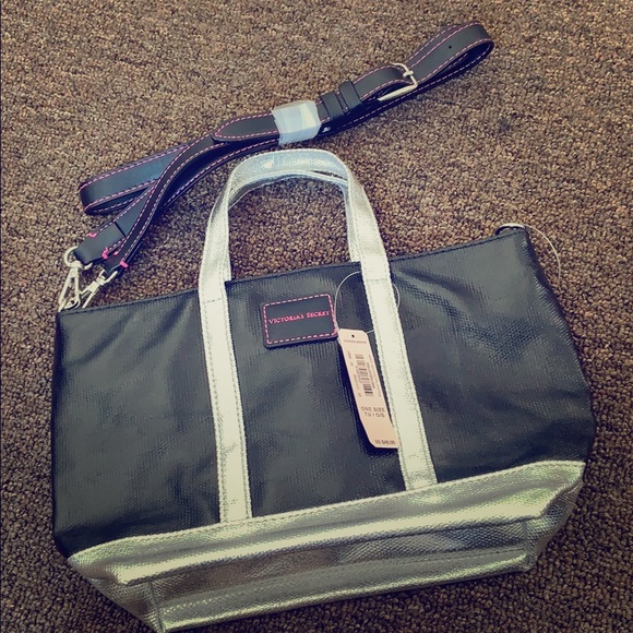 Victoria's Secret Handbags - 🆘2 for $20🆕Victoria’s Secret Crossbody & Satchel